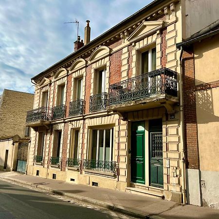 Appartement De Luxe Avec Fresque, Hyper Centre Et Parking Sure Fontainebleau Eksteriør billede