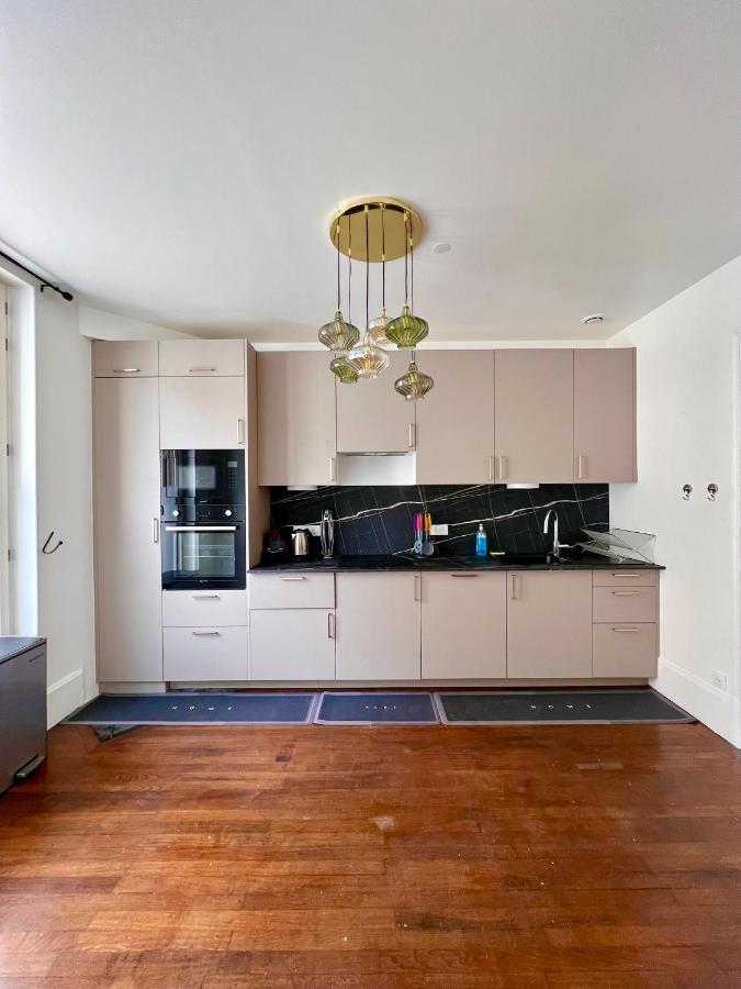 Appartement De Luxe Avec Fresque, Hyper Centre Et Parking Sure Fontainebleau Eksteriør billede